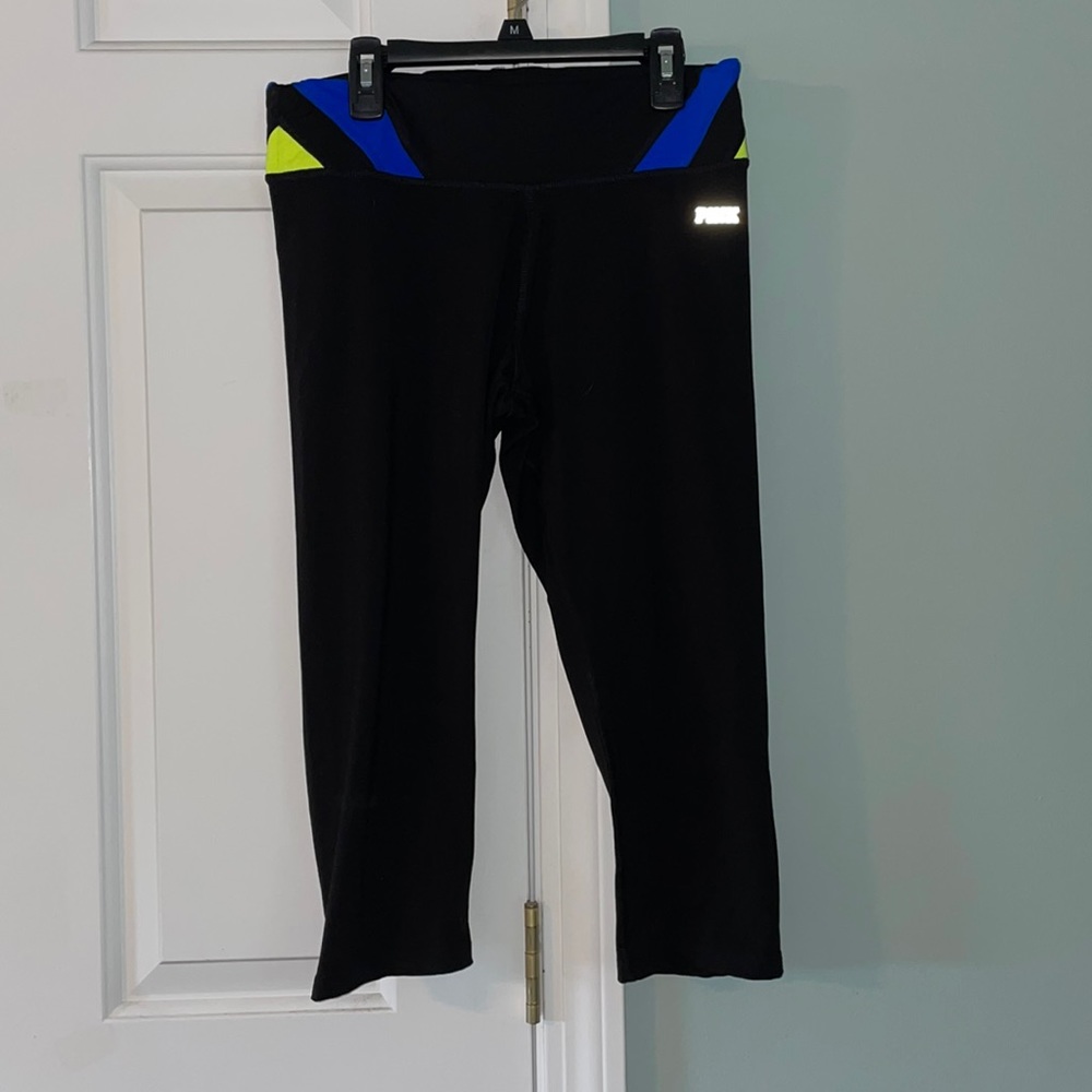 Capri yoga pants